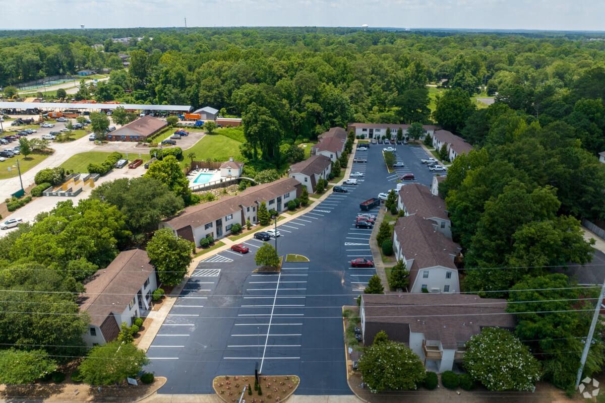 Apartment community in Downtown Auburn