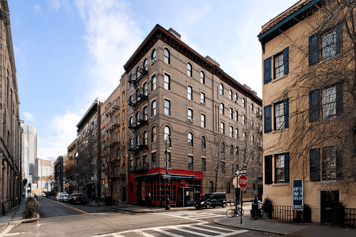 Apartment building from the show Friends