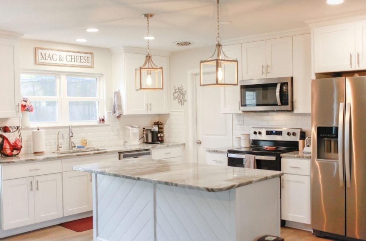 Sunny kitchen in an apartment in Windsor Woods