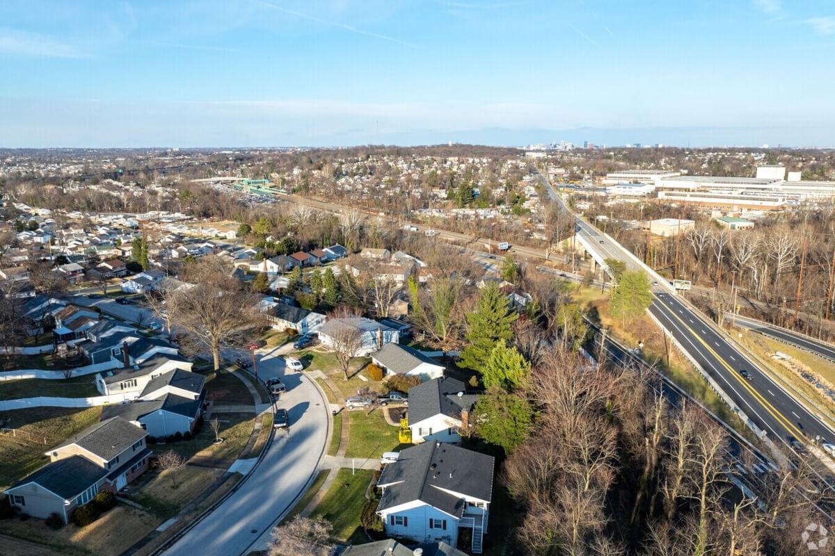Overhead view of the small town of Arbutus. 