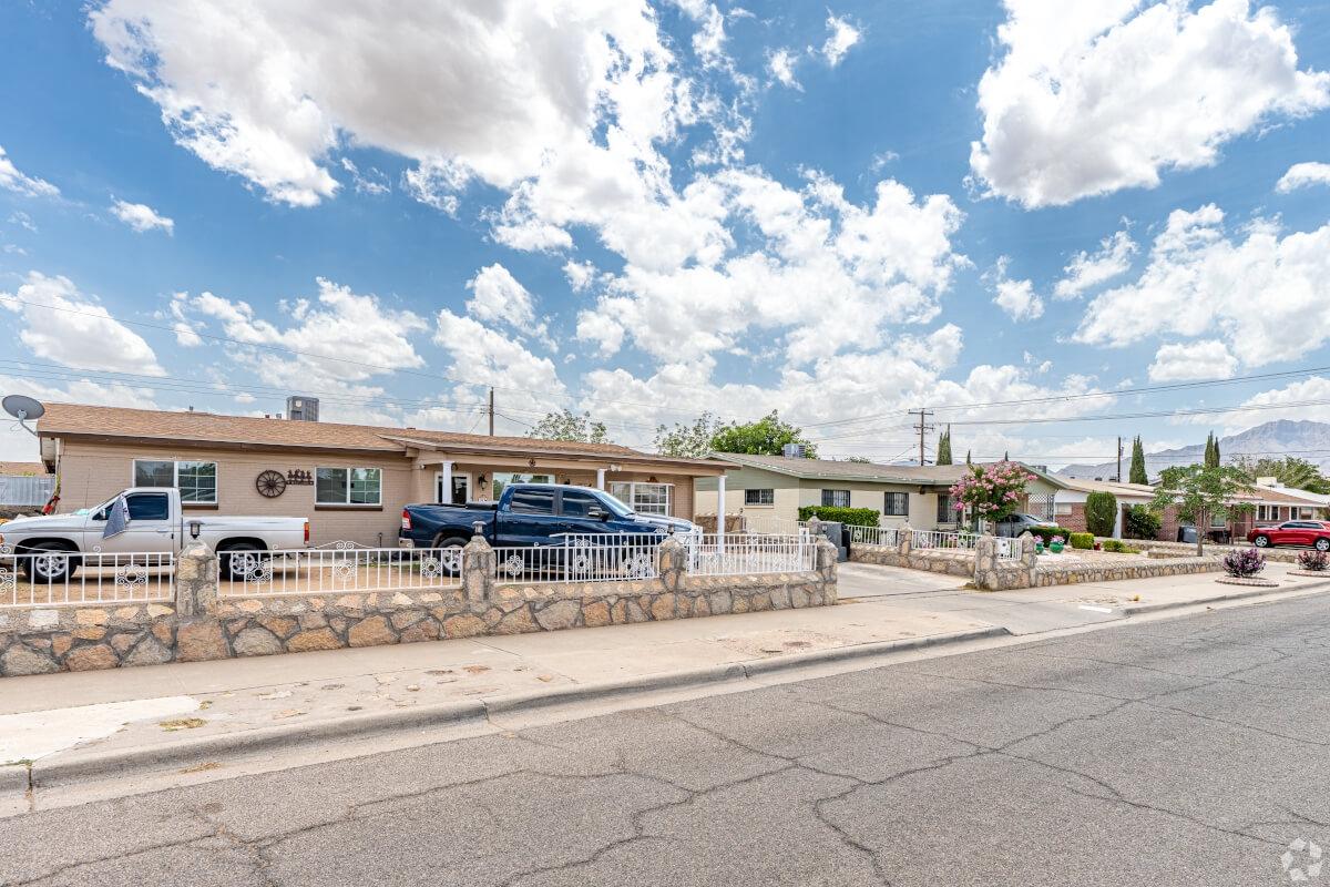 Milagro Hills neighborhood in El Paso