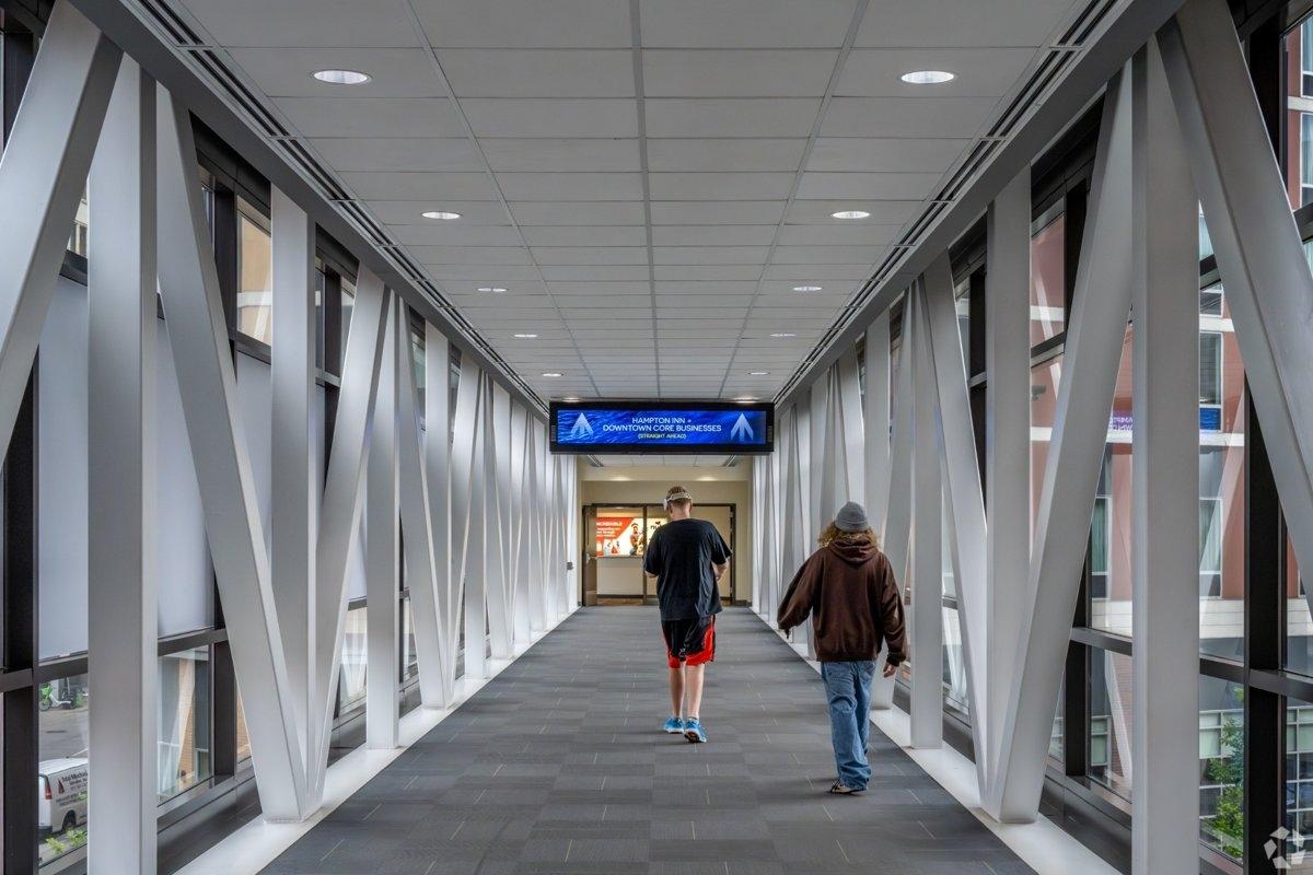 Pedestrians walking on the Skybridge in Minneapolis