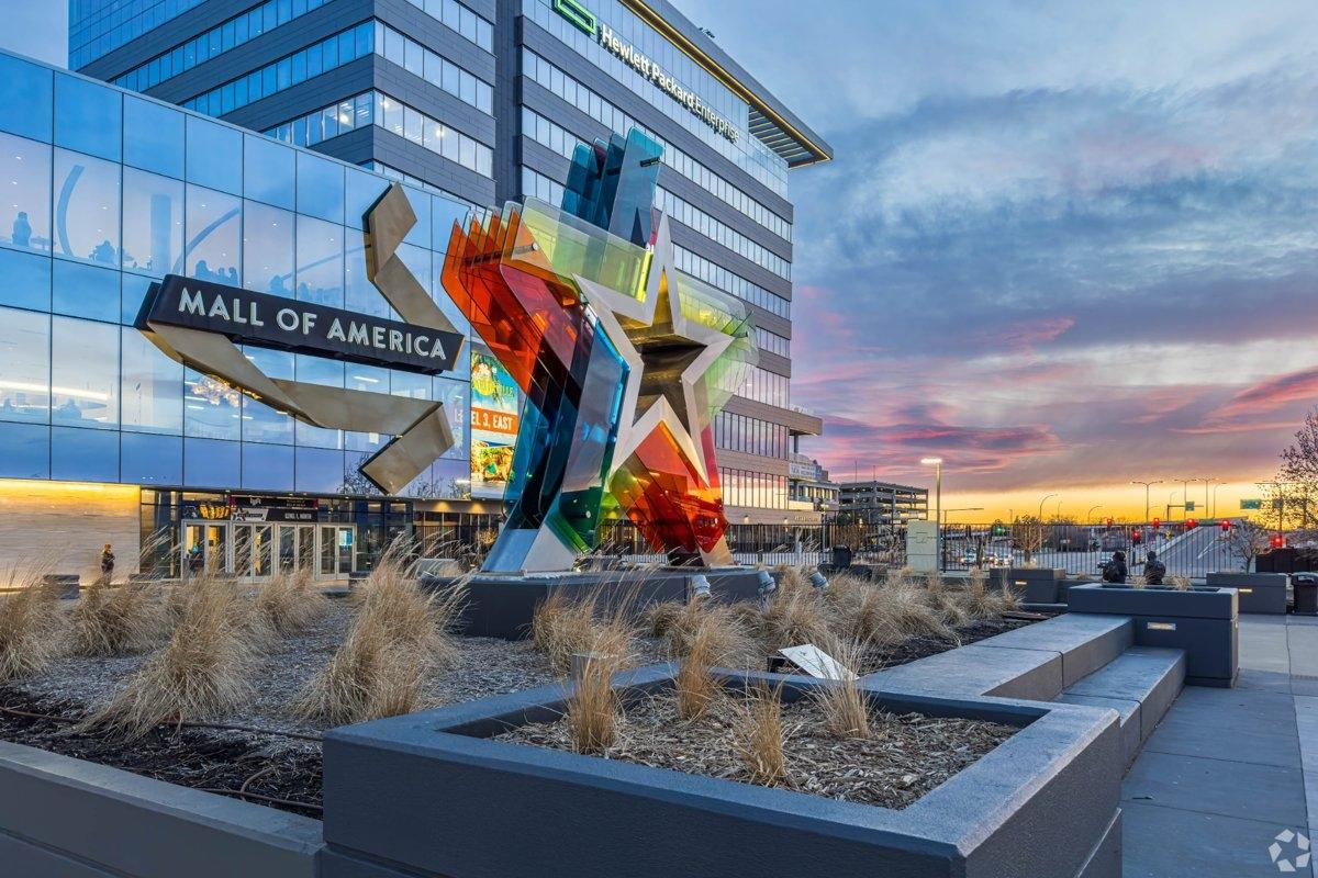 The colorful entrance sign to the Mall of America