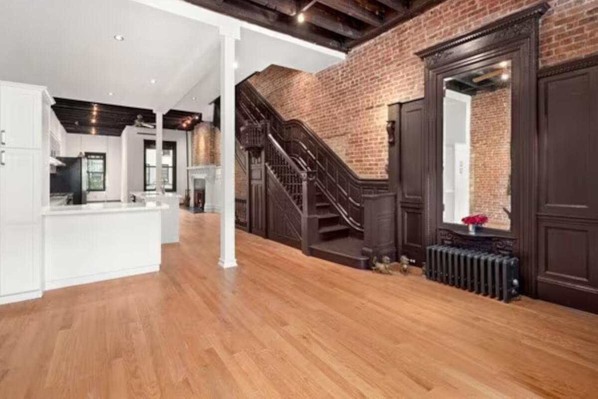 320 West 139th Street still has the original wood stairs from 1898.
