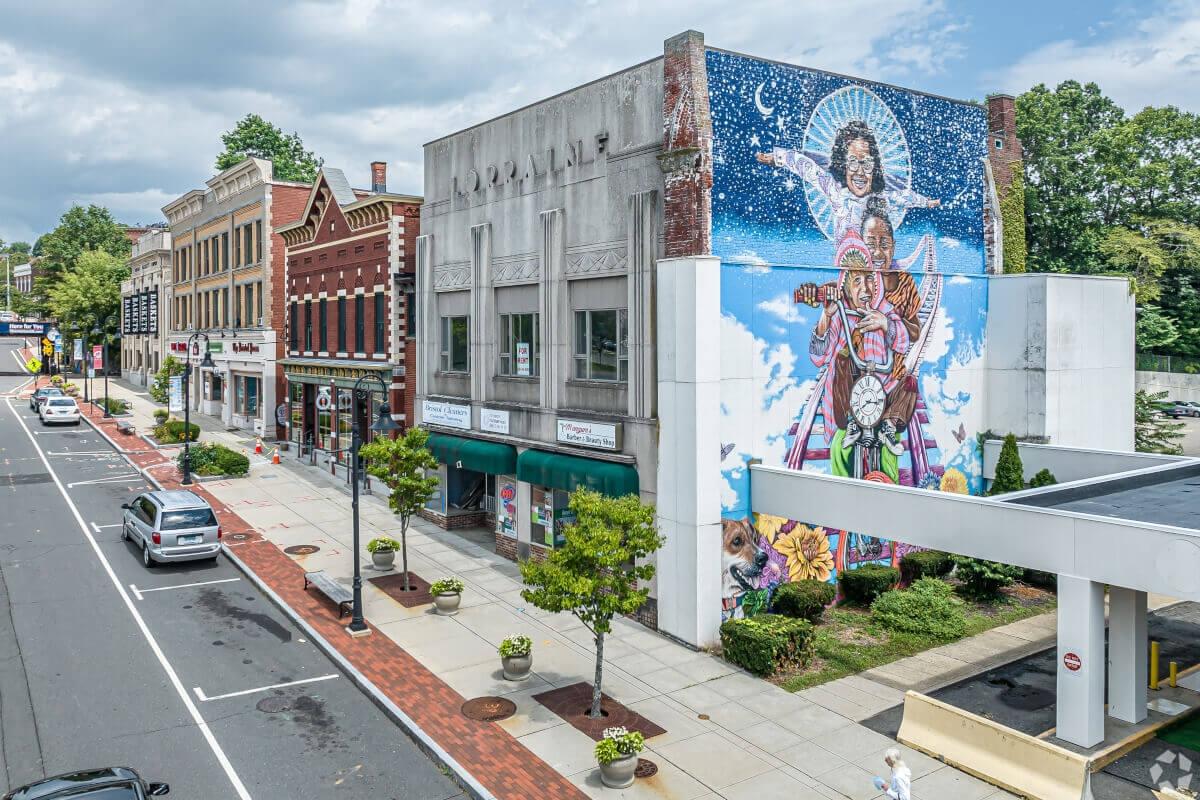 A mural on the side of a historic building in Bristol’s downtown area.