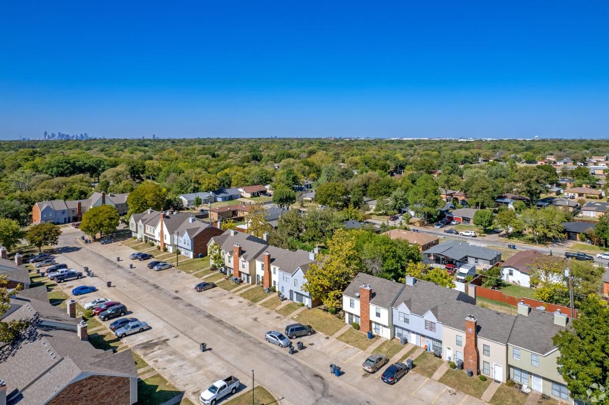 Aerial view of Riverway Estates in Dallas, TX