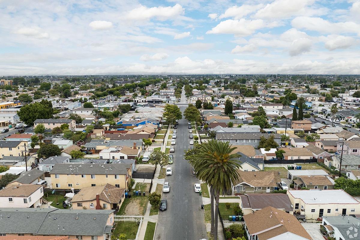 Small apartment communities sit in between homes in Canndu/Avalon Gardens.