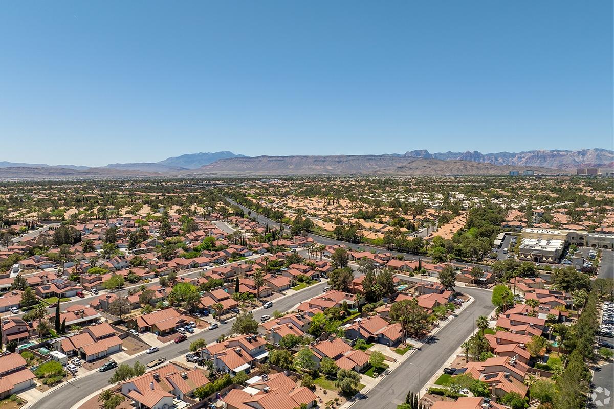 Canyon Gate is situated west of the Las Vegas Strip, with closer proximity to the mountains. 