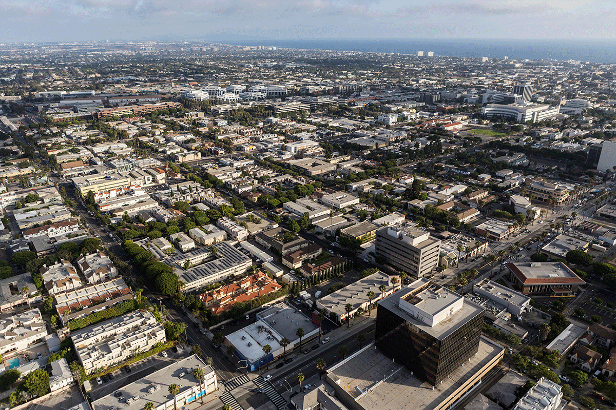 Aerial view of Chelsea green in santa monica