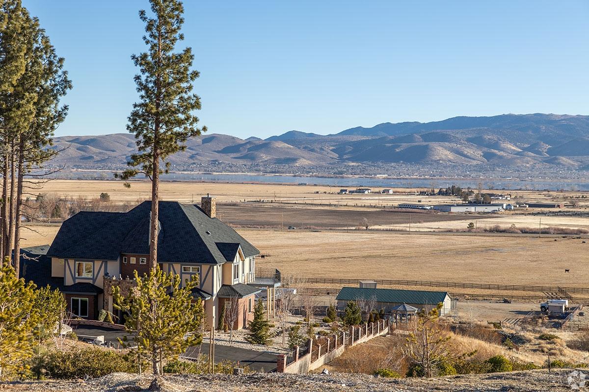 Nevada combines entertainment with rural views in a warm climate.