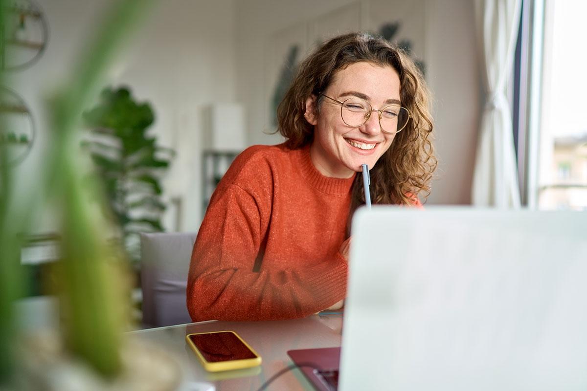 Student renter researching college apartments.