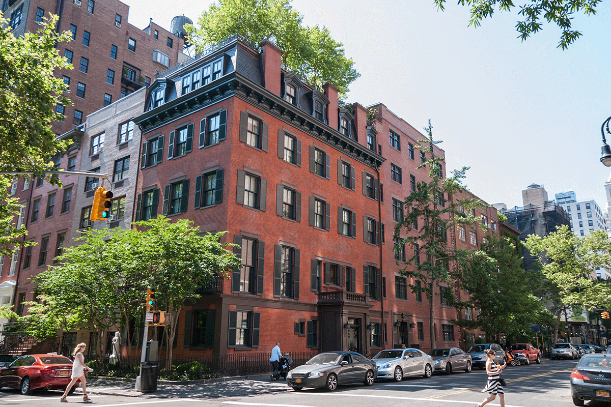 Apartment building in New York City