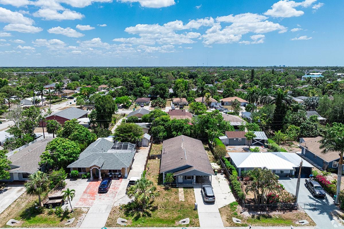 Naples Manor is a residential suburban neighborhood in Naples.