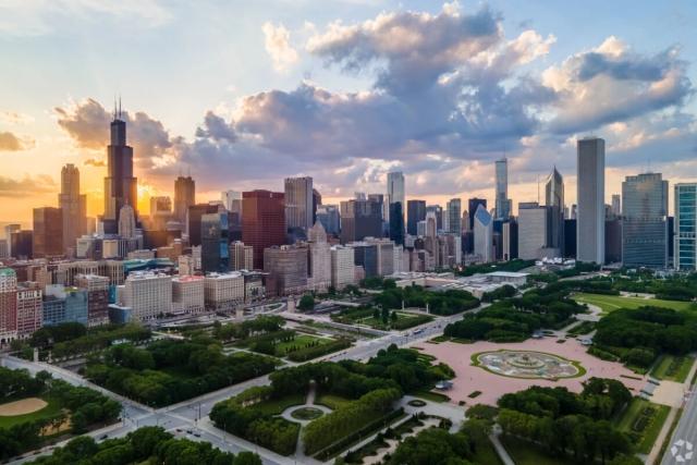 An aerial view of The Loop with the Chicago skyline.