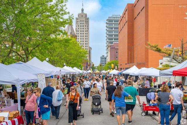 Downtown Fort Wayne is bustling during the weekends.