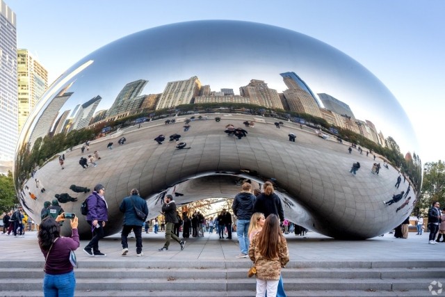 Cloud gate