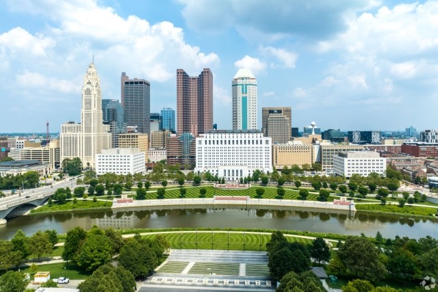 Skyline view of Columbus, OH