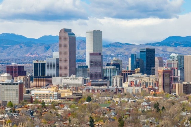 City view of Denver, CO