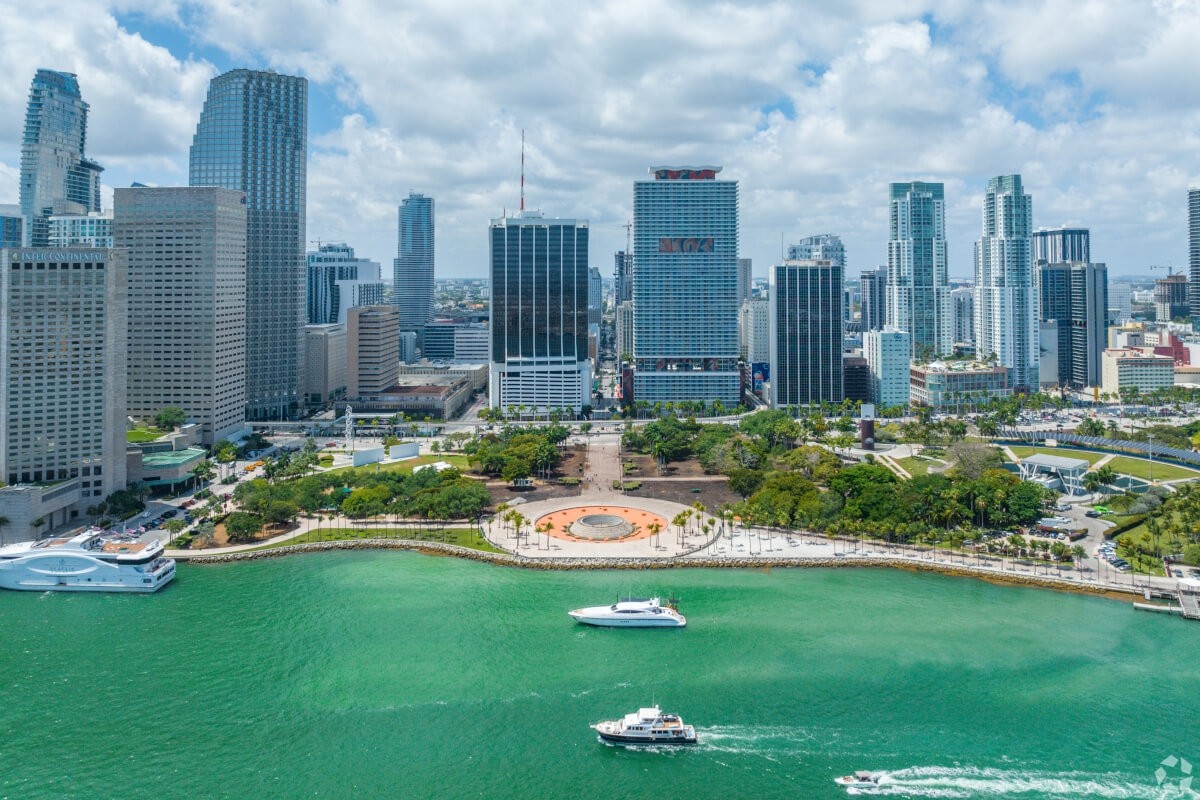 Is Miami a Good Place to Live? Pros and Cons | Apartments.com, image size:1200x800