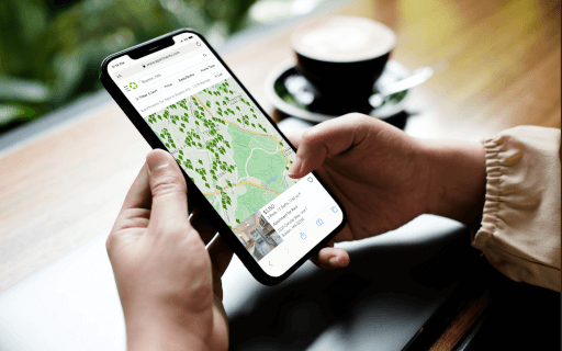 User browses apartment listings on Apartments.com.